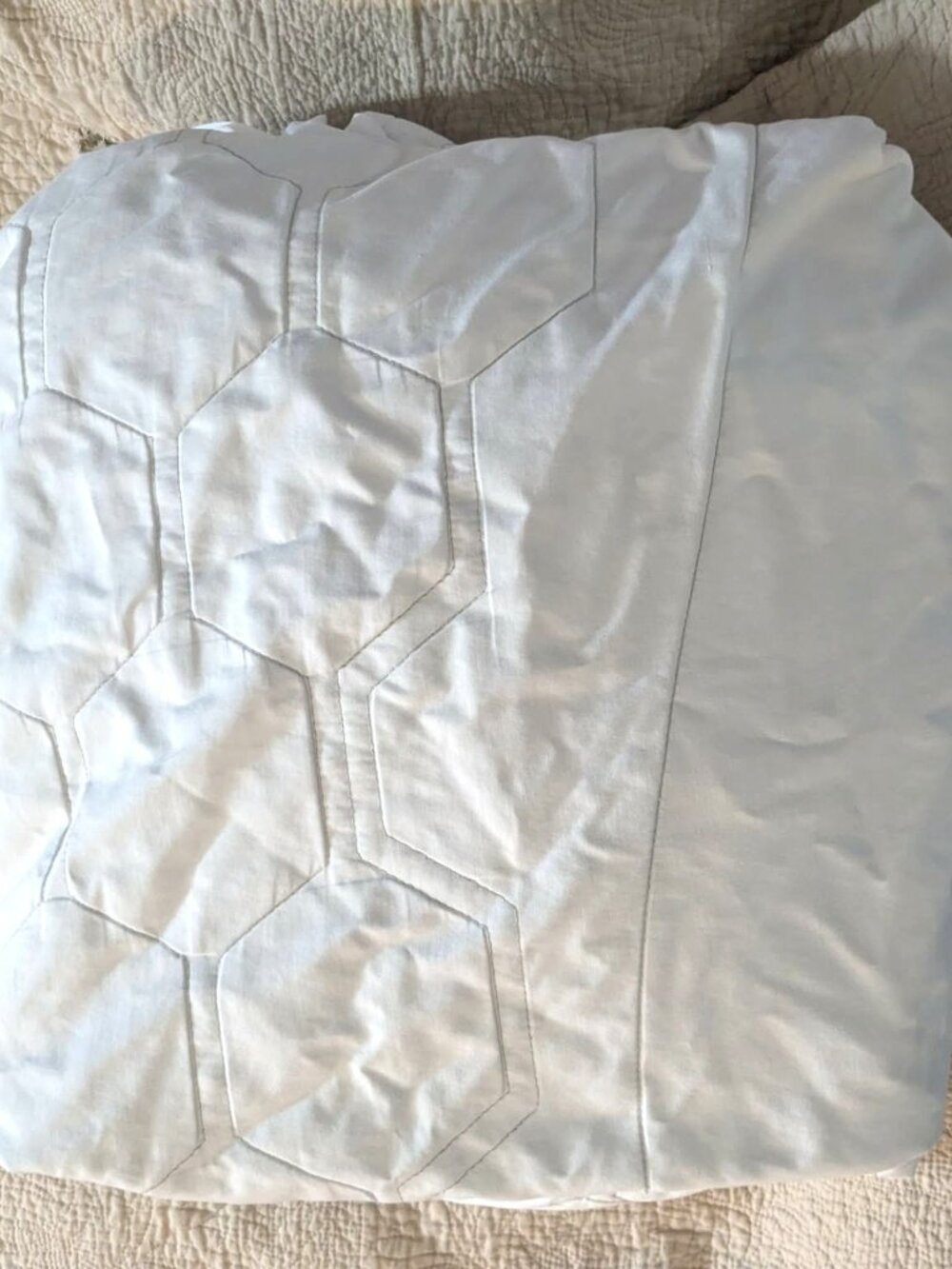 Queen Size Bed Mattress Pad / Cover / Protector by Bedgear